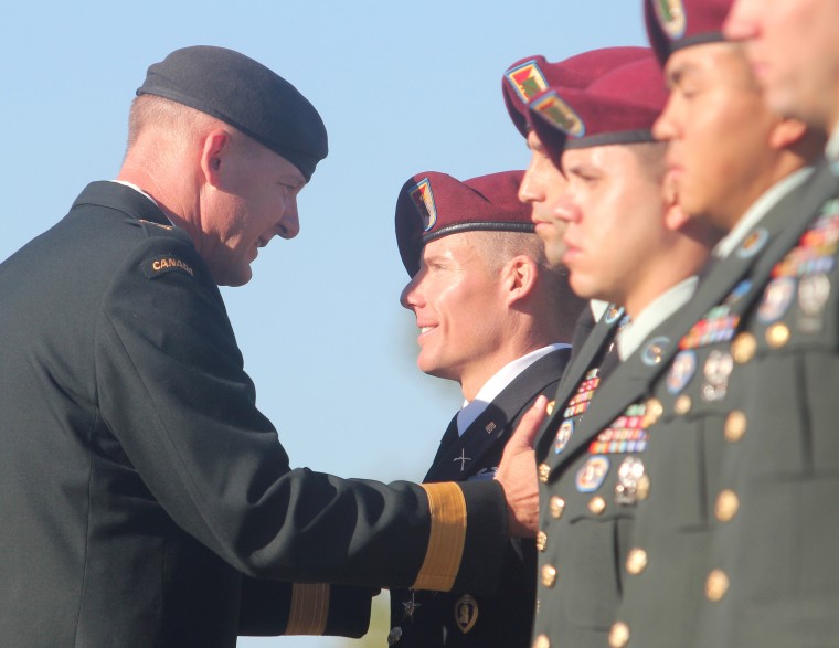 504th Battlefield Surveillance Brigade Award Ceremony